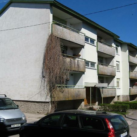 Gratarre Apartment Kuressaare Buitenkant foto