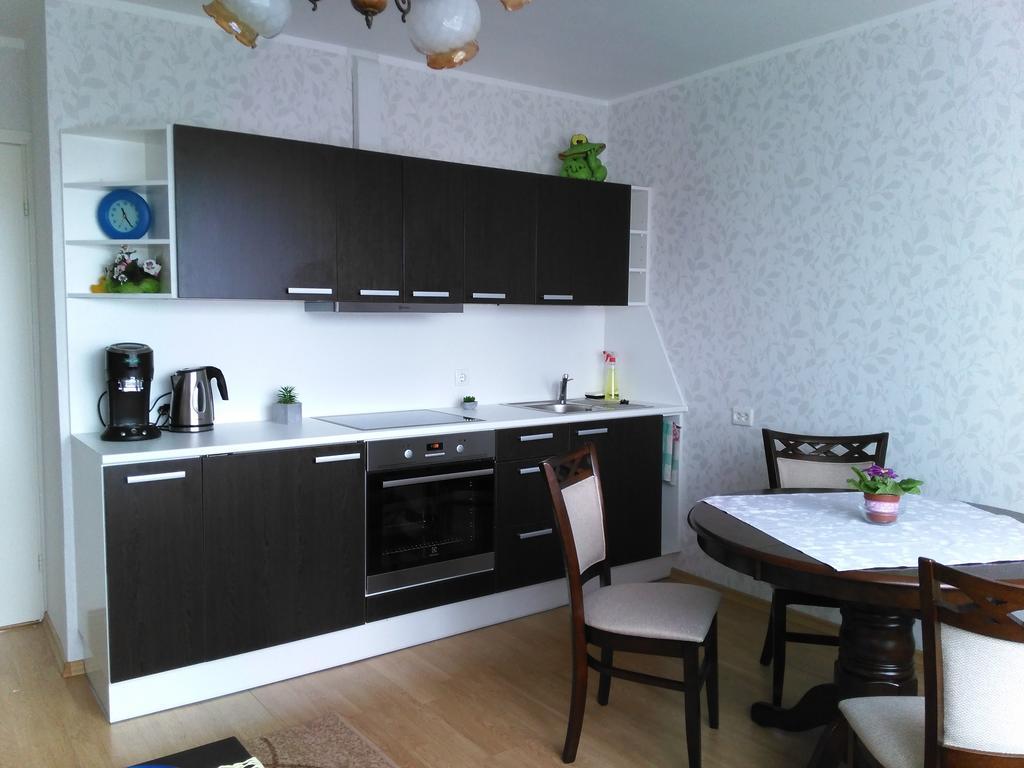 Gratarre Apartment Kuressaare Buitenkant foto