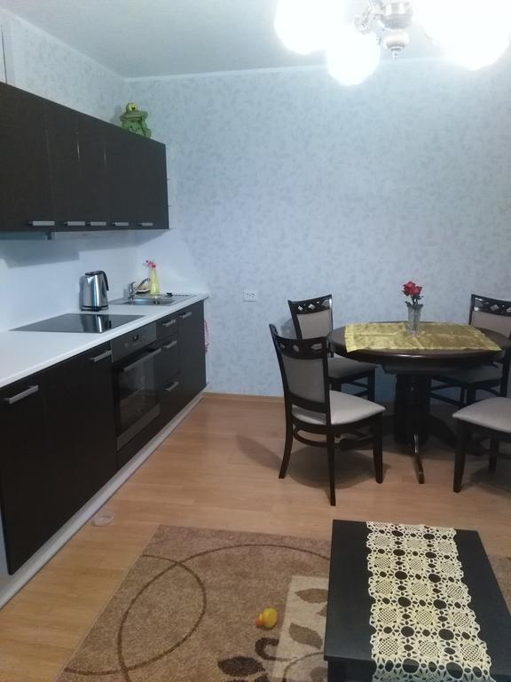 Gratarre Apartment Kuressaare Buitenkant foto