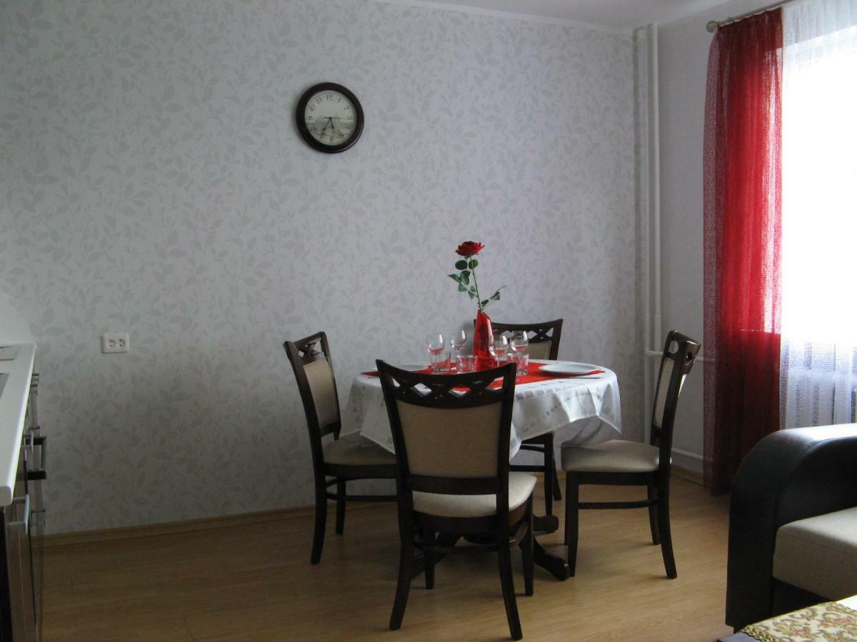 Gratarre Apartment Kuressaare Buitenkant foto
